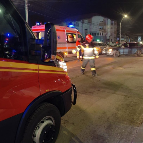 FOTO: Accident în Alba Iulia, în zona Kaufland Stadion. Sunt implicate două mașini