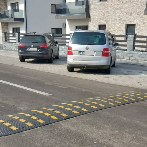 Limitatoare de viteză montate în Sebeș pentru siguranța circulației