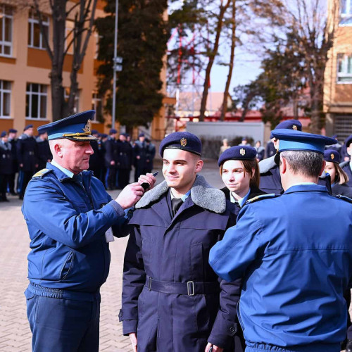 Schimbarea elevilor gradati la Colegiul Militar din Alba Iulia