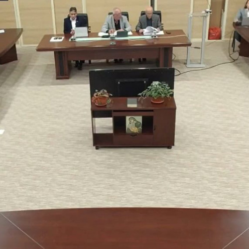 Consiliul Local Alba Iulia a aprobat, în ședința din 29 mai, două proiecte legate de amplasarea unor antene de telefonie mobilă, în ciuda opozitiei unor locuitori din zonele vizate. Potrivit alb24.ro, una din antene va fi instalată în cartierul Micesti, iar cealaltă în zona Schit, ambele pe terenuri extravilane.