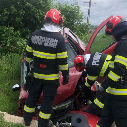 Accident rutier în Rahau, Alba: pompierii au intervenit pentru salvare