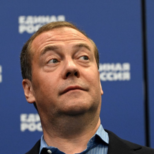 Medvedev, într-un mesaj ironic, propune o soluție pentru conflictul dintre Trump și Elon Musk
