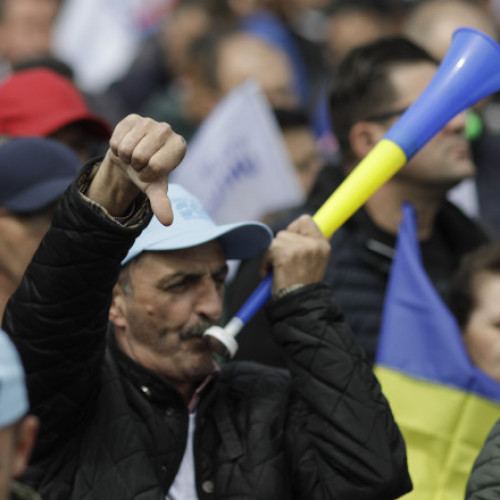 Propunerea sindicaliștilor: bani de la buget pentru partide, doar în anii în care România se încadrează în ținta de deficit