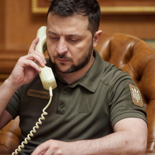 Zelenski a vorbit o oră la telefon cu Macron. Tema: livrări de rachete, drone şi pregătirea piloţilor ucraineni pe avioane Mirage